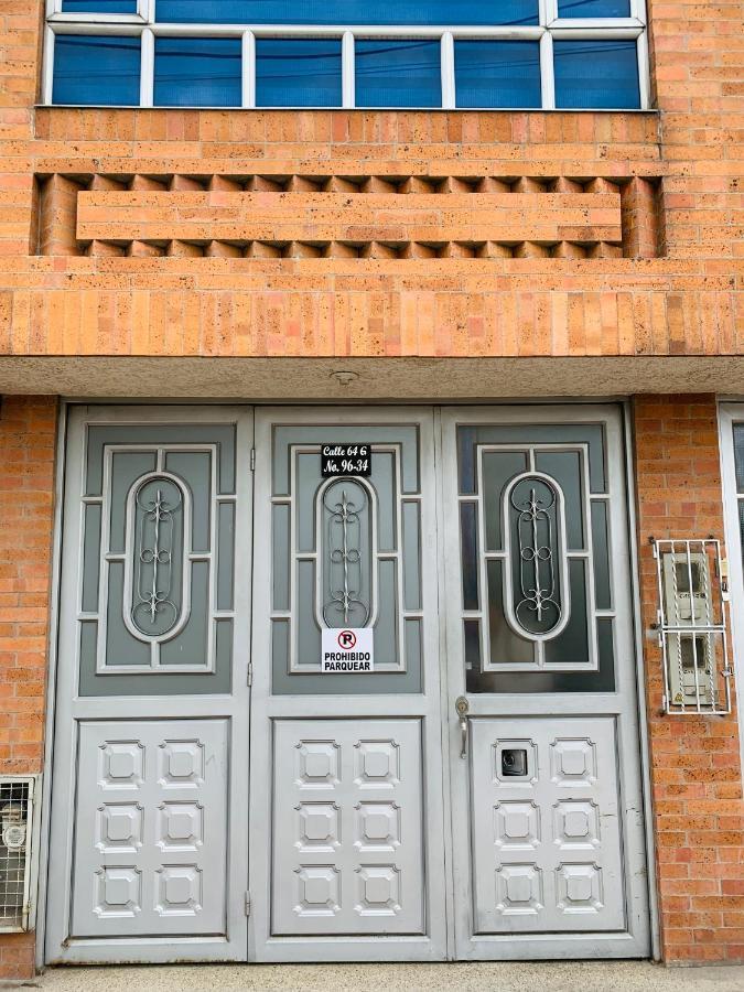 Отель Bogota Kings 300 Экстерьер фото