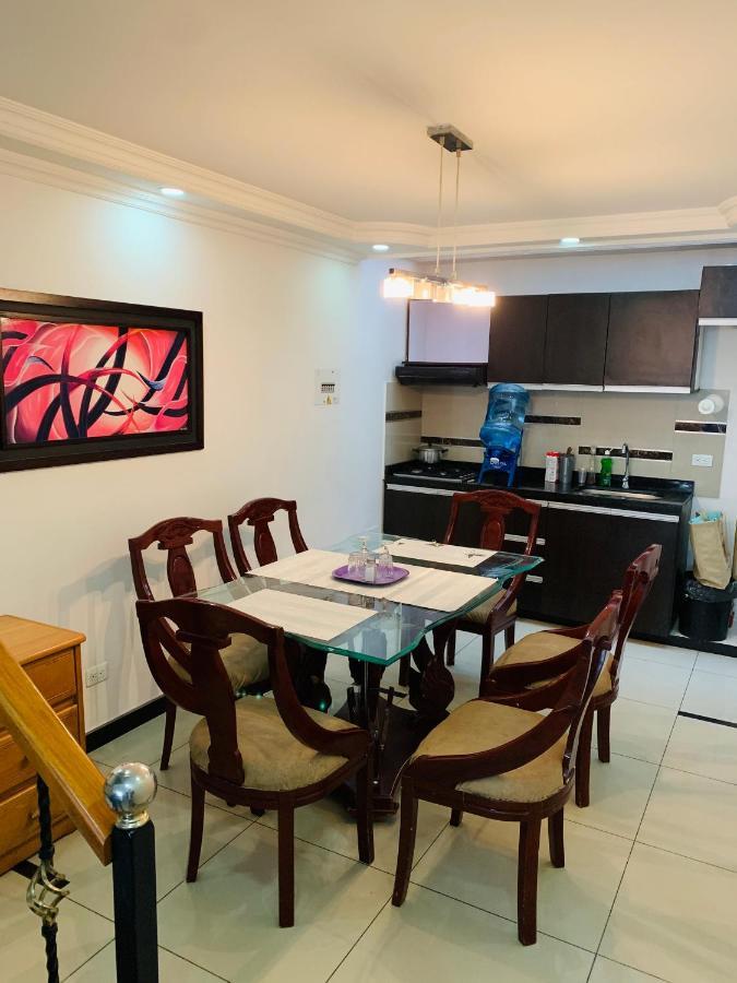Отель Bogota Kings 300 Экстерьер фото