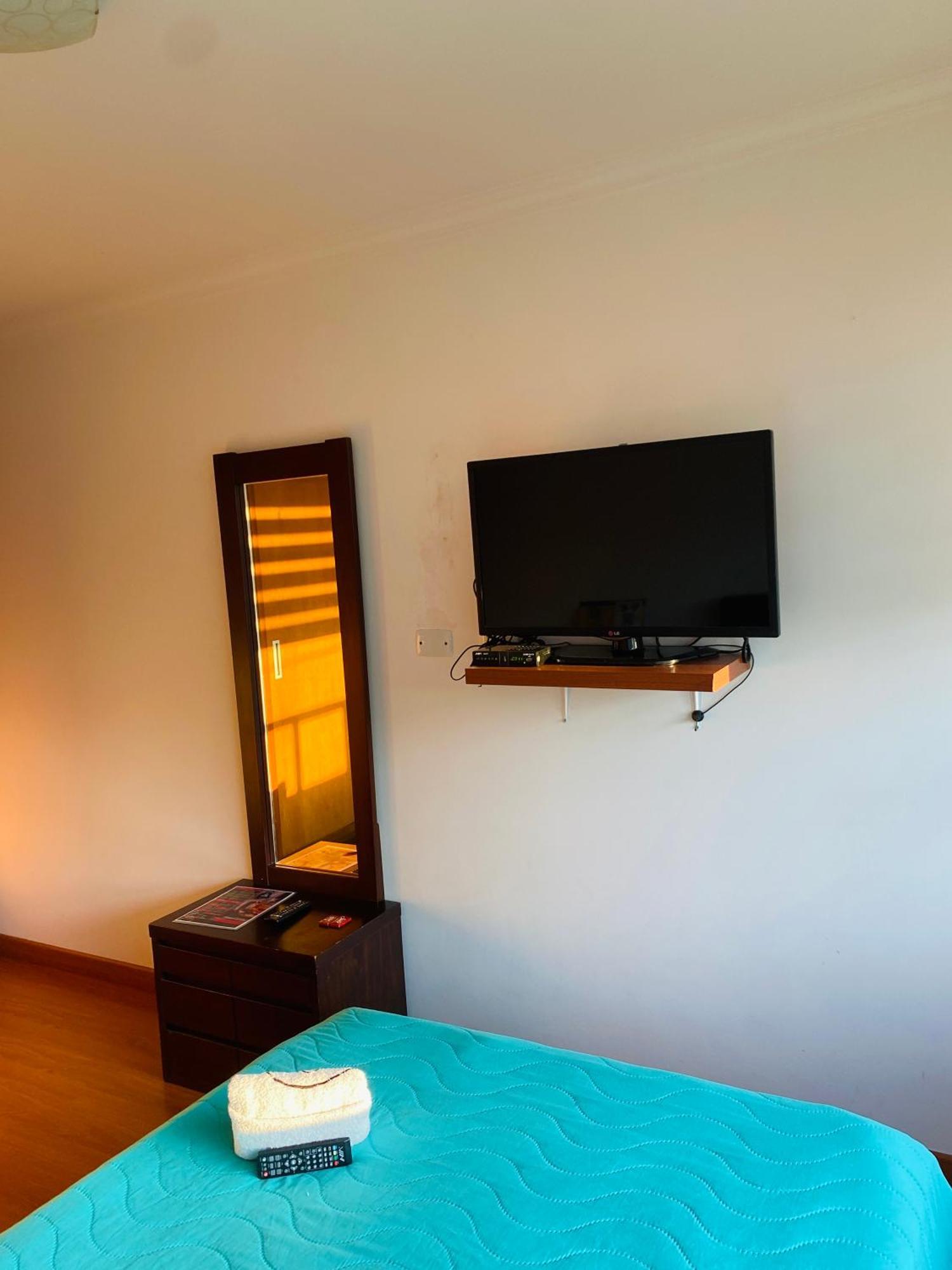 Отель Bogota Kings 300 Экстерьер фото